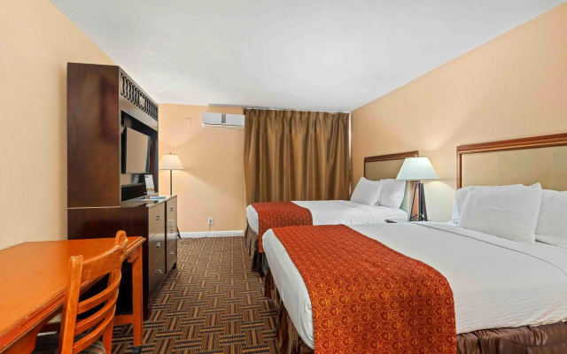 photo 5 of Lemon Tree Hotel & Suites Anaheim