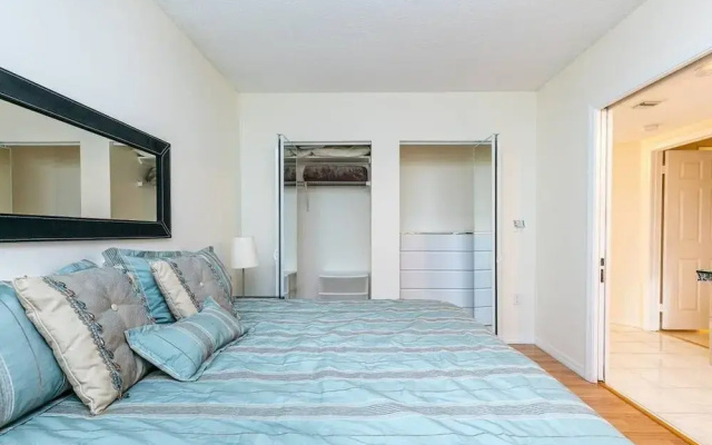 photo 4 of Les Pélican 410 - Condo 4 People, Sunny Isles