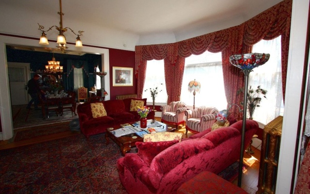 photo 4 of Lion and the Rose Victorian Guest House