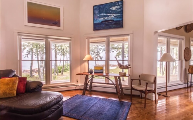 photo 3 of Little Cove on Plumb Point - Three Bedroom Cottage