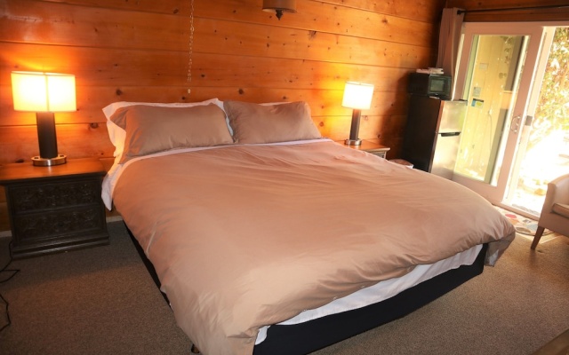photo 4 of Little European Lodge