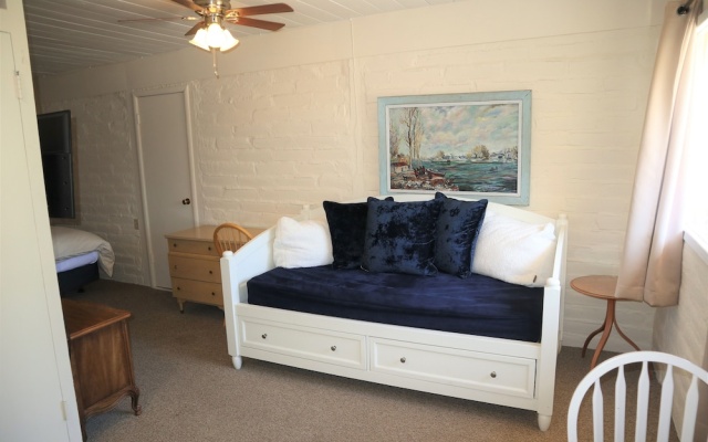 photo 5 of Little European Lodge