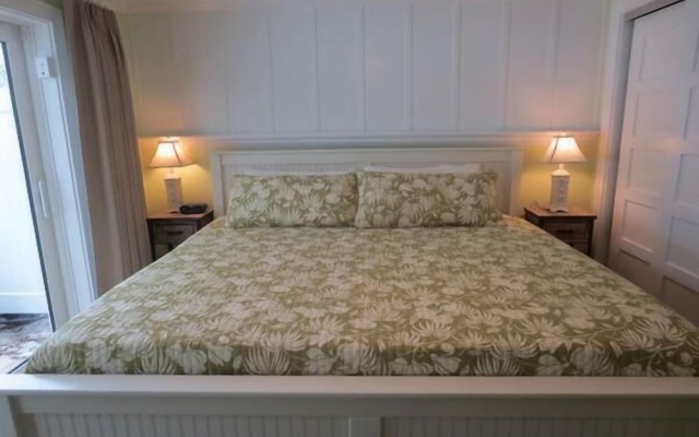 photo 4 of Lizzie Lu's Island Retreat