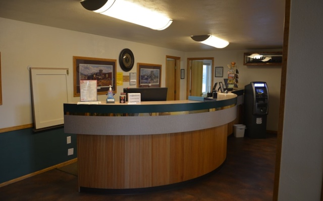 photo 2 of Locomotive Inn