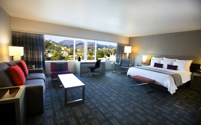 photo 4 of Loews Hollywood Hotel