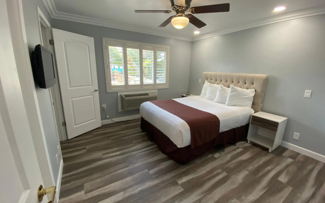 photo 4 of Lone Oak Lodge