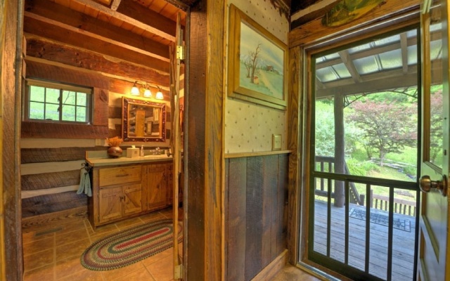 photo 2 of Lone Pine Lodge - 2 Br Cabin