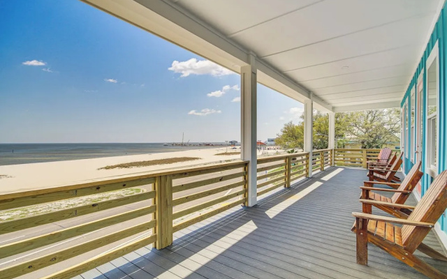 photo 4 of Long Beach Home w/ Views & On-site Beach Access!