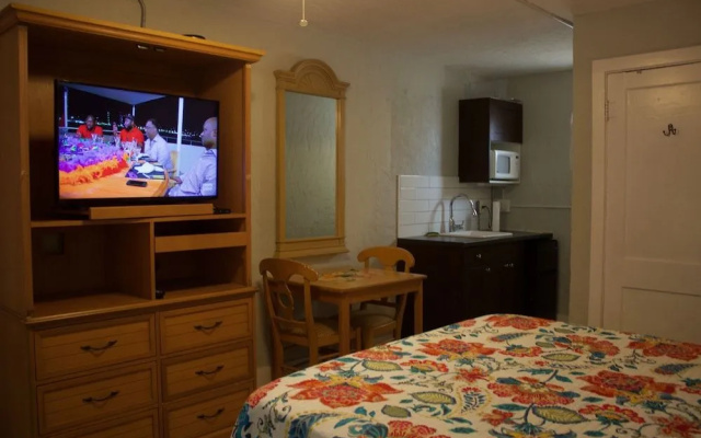 photo 5 of Lorelei Resort Motel