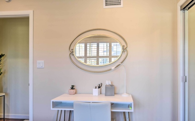photo 4 of Los Angeles Suite w/ Covered Patio Area!