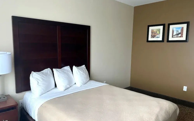 photo 3 of Lotus BLU Inn & Suites