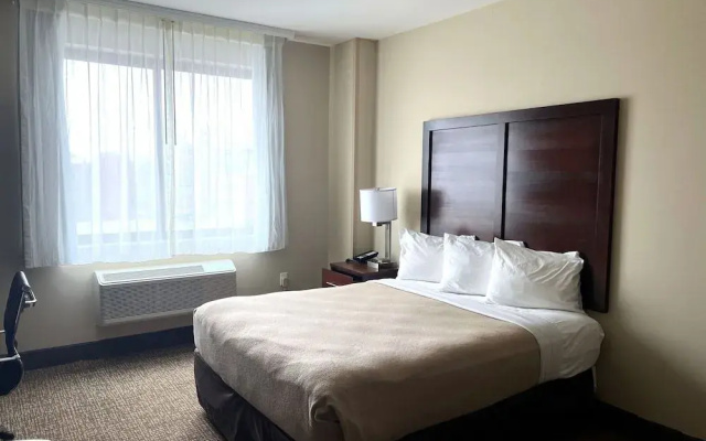photo 4 of Lotus BLU Inn & Suites