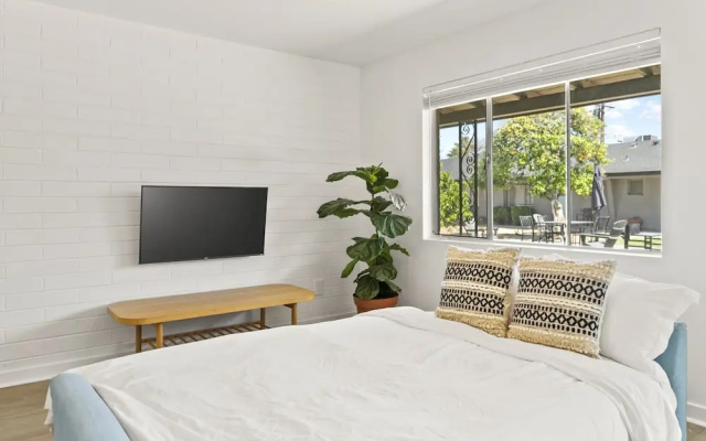 photo 2 of Lovely 1-bedroom condo in Biltmore