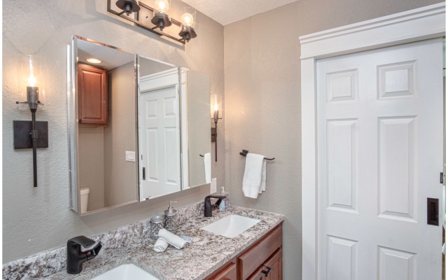 photo 5 of Lovely 3 BR Home Only 9 Minutes From Downtown