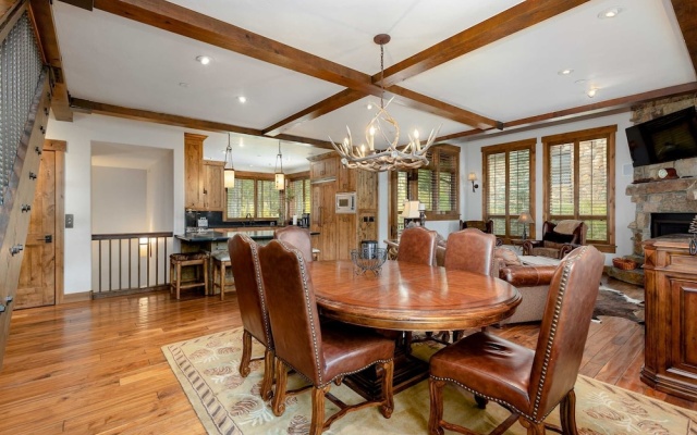 photo 2 of Amazing Pet-Friendly Executive Home, Ski-In Walk-Out - LR884 by Redawning