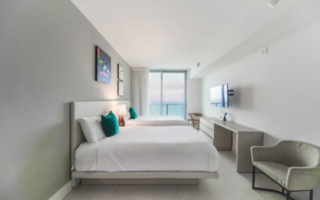 photo 4 of Luxury Beachfront Condo