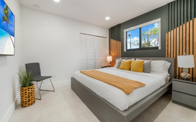 photo 4 of Lux House w/Heated Pool,Jacuzzi ,Basketball Court