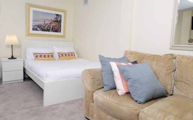 photo 2 of LUX Suites in the Heart of Santa Monica