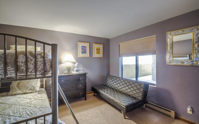photo 3 of Condo - Walk to Gondola, Sleeps 7