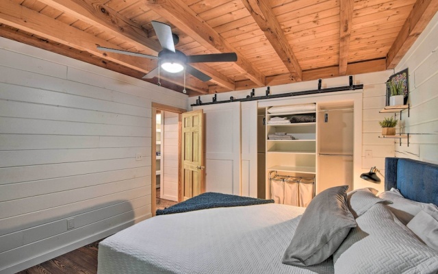photo 4 of Luxe Jasper Cabin w/ Deck + Blue Ridge Mtn Views!