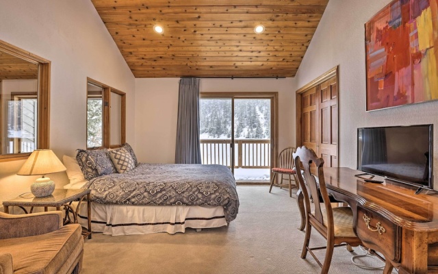 photo 4 of Luxe Vail Valley Retreat w/ Hot Tub!