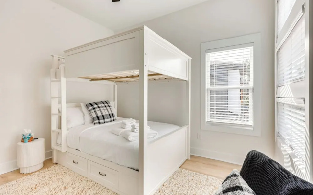 photo 3 of 2 Mi to Historic Dtwn Wilmington: Luxe 3BR Home