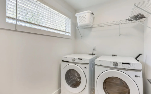 photo 4 of 2 Mi to Historic Dtwn Wilmington: Luxe 3BR Home