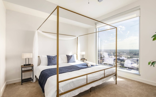 photo 4 of Luxurious High Rise 1BR With Louisville Flair by Cozysuites