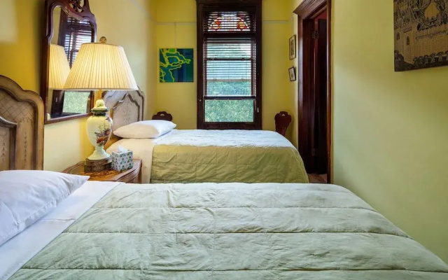 photo 4 of Suites in a Manhattan Mansion