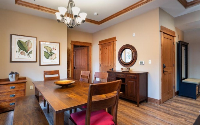 photo 5 of Luxury 2 BD in the Heart of the Village at Northstar! - Catamount 206