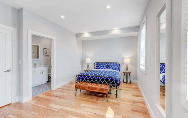 photo 5 of Luxury 2BD/2BA Near Logan Airport and T station