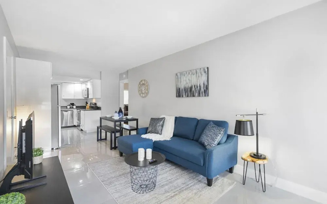 photo 5 of Luxury 2bd2bth apt near beach and port