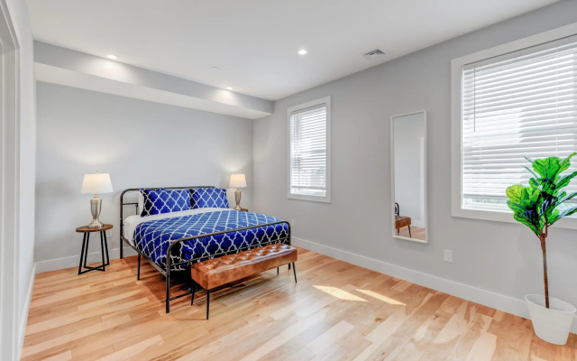 photo 3 of Luxury 3BD/2BA Near Logan Airport and T station