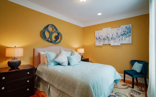 photo 5 of Beautiful 3BR Townhouse in Downtown