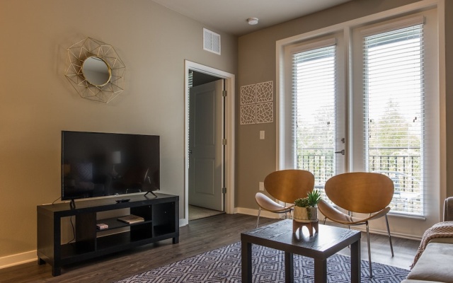 photo 4 of Baymeadows 2 BR Apt by Frontdesk