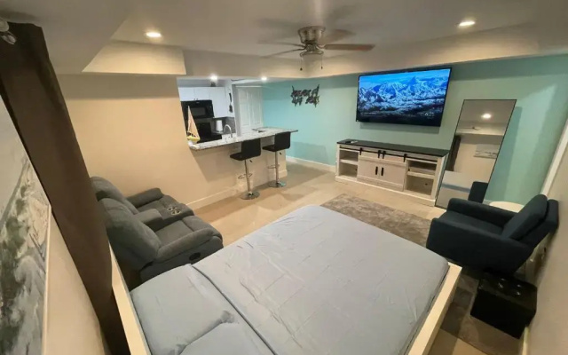 photo 2 of Luxury Cozy Studio - 5 min to Beach