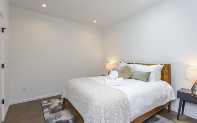 photo 4 of Luxury Loft Available Month to Month!