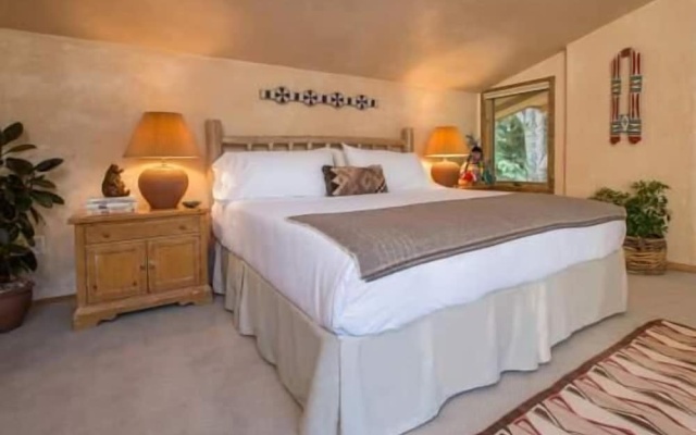 photo 4 of Penthouse with Panoramic Views of Vail Mountain and the Gore Range by RedAwning