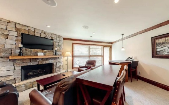 photo 2 of Luxury Ski in, Ski out 1 Bedroom Mountain Residence in the Heart of Lionshead Village With Heated Slope Side Pool and Hot Tub