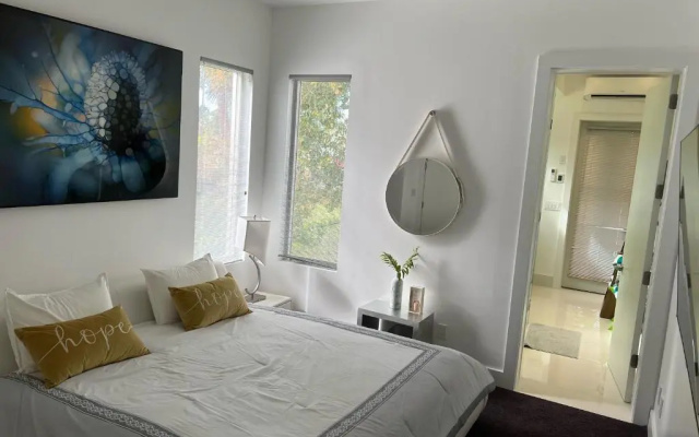 photo 2 of Luxury Villa 4 bed 4 bath on canal access to the Golf 40 min, beach 8 min away