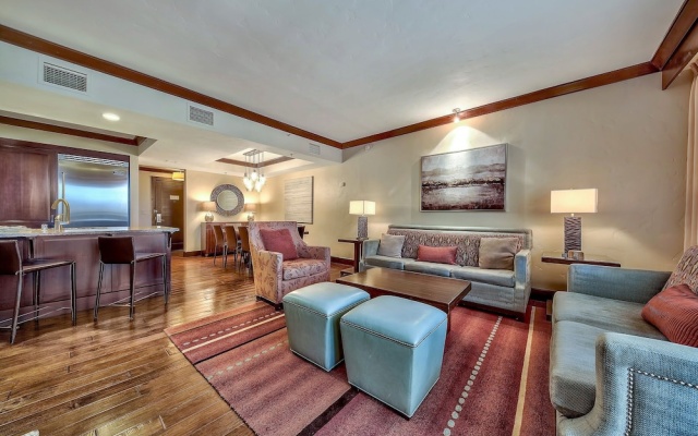 photo 3 of Luxury With Ritz Amenities At Constellation 3 Bedroom Condo by Redawning