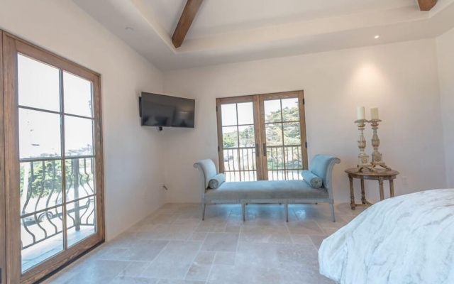 photo 5 of Lx14: Luxury Golf Course Villa With 360 Ocean View