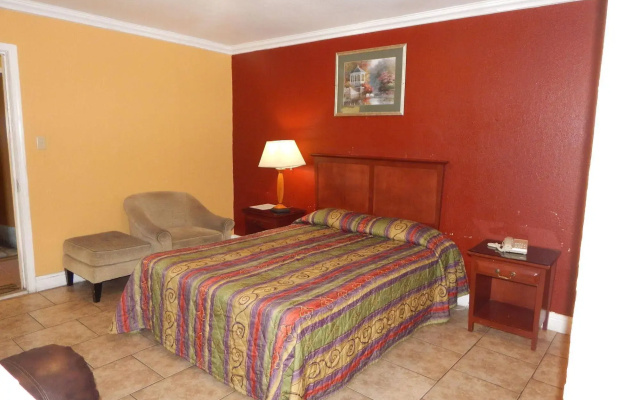 photo 2 of M B Motor Inn