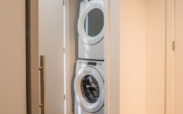 photo 5 of Macalester Apartments by Frontdesk