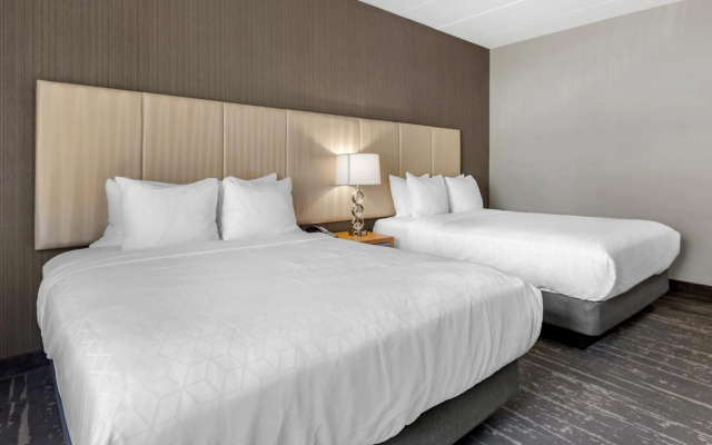 photo 5 of Somerset Lofts, Ascend Hotel Collection