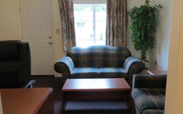photo 5 of Madison Suites Motel