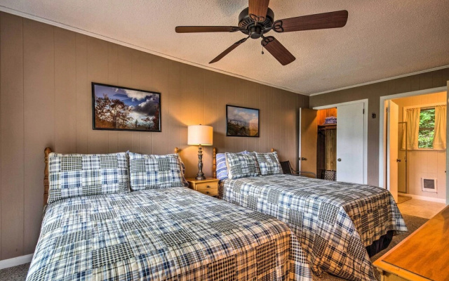 photo 2 of Maggie Valley Gem w/ Blue Ridge Mtn View + Hot Tub