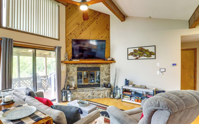 photo 2 of Maggie Valley Mountain Escape w/ Fireplace & Deck!