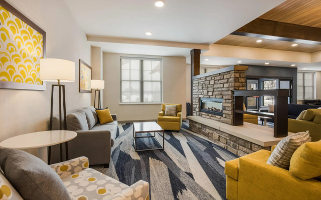 photo 2 of MainStay Suites Gaylord