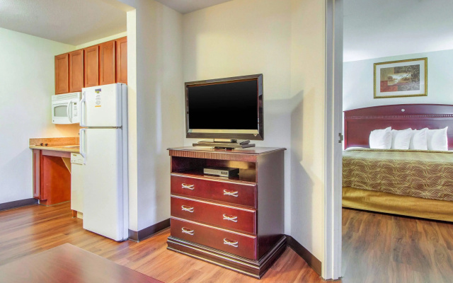 photo 5 of MainStay Suites Texas Medical Center/Reliant Park